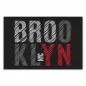 Preview: "Brooklyn NYC" in Rot, Grau & Weiß - modernes Typografie Design.