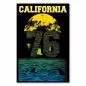 Preview: "California Dreaming" – ein Vintage-Surf-Print mit Palmen, Sonnenuntergang und Meer, perfekt für Surfer.