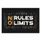 Preview: "No Rules No Limits" in markanter Schrift auf dunklem Hintergrund - rebellisches Design.