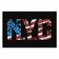 Preview: "NYC" in den Farben der US-Flagge auf schwarzem Hintergrund - Design für New York-Fans.