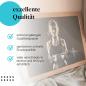 Preview: Gerahmtes Bild "Fitness". Frau, Hanteltraining, Muskeln, Fitnessstudio.