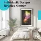 Preview: Schlafzimmer Deko: Minimalistisches Zimmer mit "Kosmische Schönheit" Poster. Wanddeko für Weltraum-Fans.