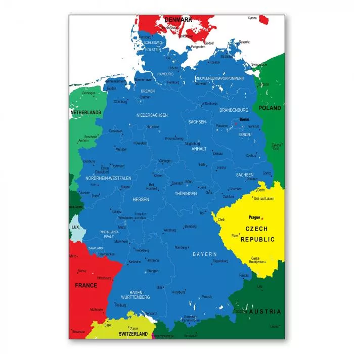 Eine detaillierte Karte von Deutschland zeigt alle Bundesländer mit ihren Grenzen und wichtigen Städten.