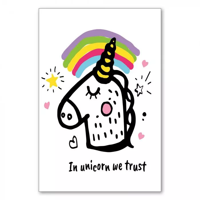 "In Unicorn We Trust" – ein verspieltes Einhorn mit Regenbogen und Sternen für alle, die an Magie glauben.