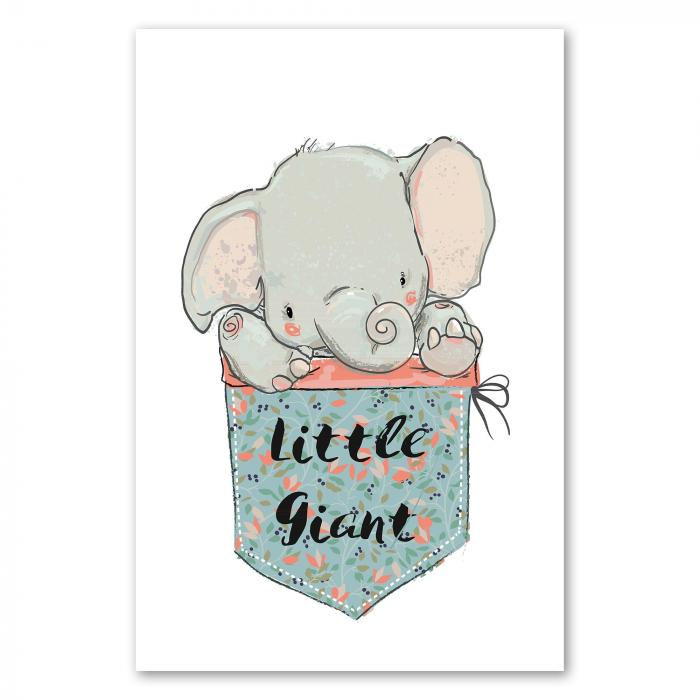 Kleiner Elefant blickt aus Tasche mit Blumen, Schriftzug "Little Giant" - Charme.