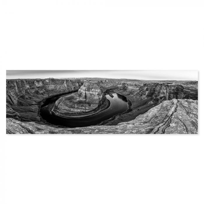 Horseshoe Bend, Flussbiegung des Colorado Rivers, Schwarz-Weiß-Foto.