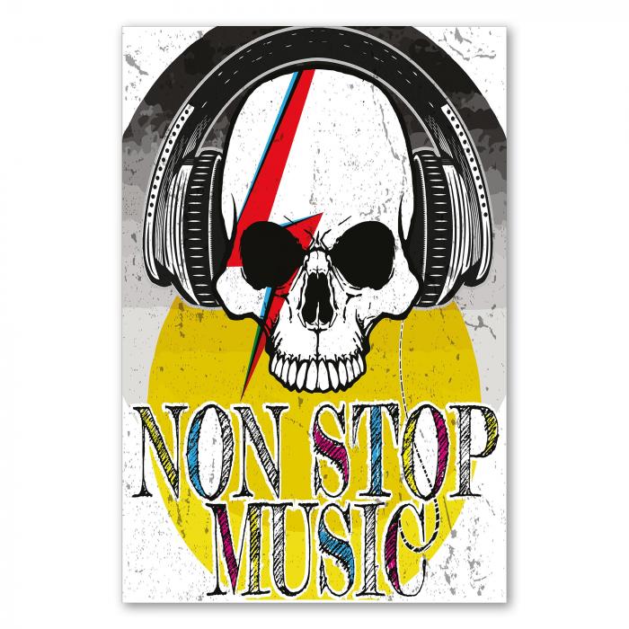 "Non Stop Music" - Totenkopf mit Kopfhörern, Leidenschaft für Musik, grenzenloser Genuss.