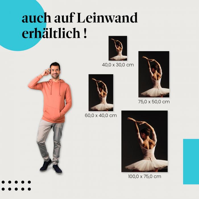 Ballerina in weißem Tutu von hinten beleuchtet als Leinwandbild - elegante Tanzfotografie.