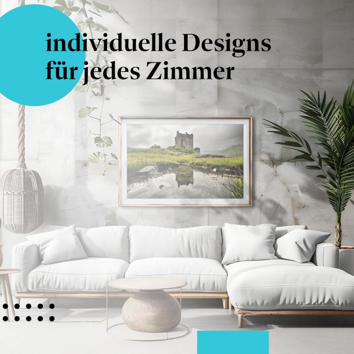 Schlafzimmer Deko: Minimalistisches Schlafzimmer mit "Eilean Donan Castle" Poster. Wanddeko für Schottland-Fans.