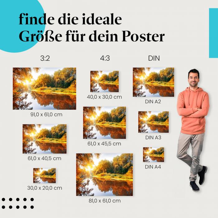 Finde die ideale Postergröße: Fluss im Herbstwald, goldene Blätter, warmes Licht.