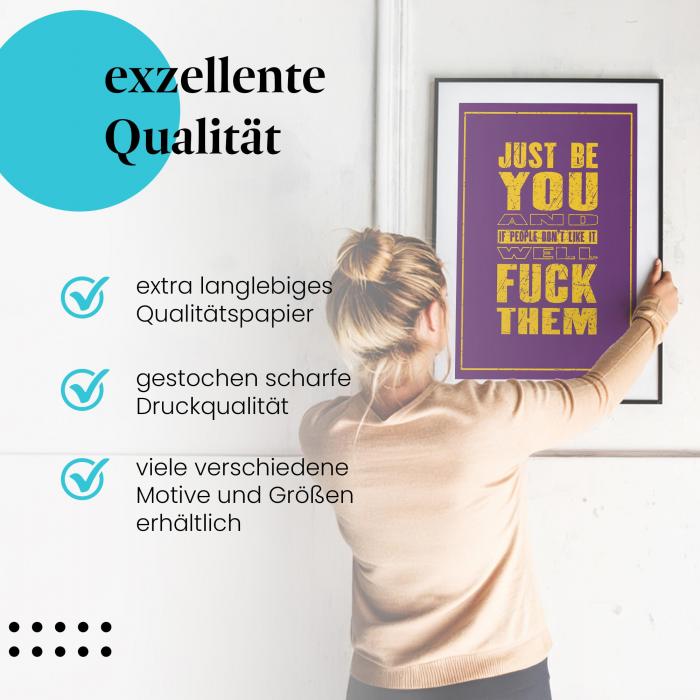 Gerahmtes Wandbild "Sei du selbst: Fuck the Rest!" in verschiedenen Größen.