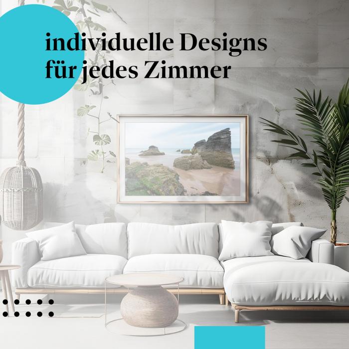 Schlafzimmer Deko: "Steinformationen am Strand" Poster. Wanddeko im minimalistischen Schlafzimmer.