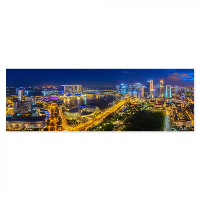 Skyline von Singapur bei Nacht, Wolkenkratzer, Brücken, Marina Bay Sands Hotel.