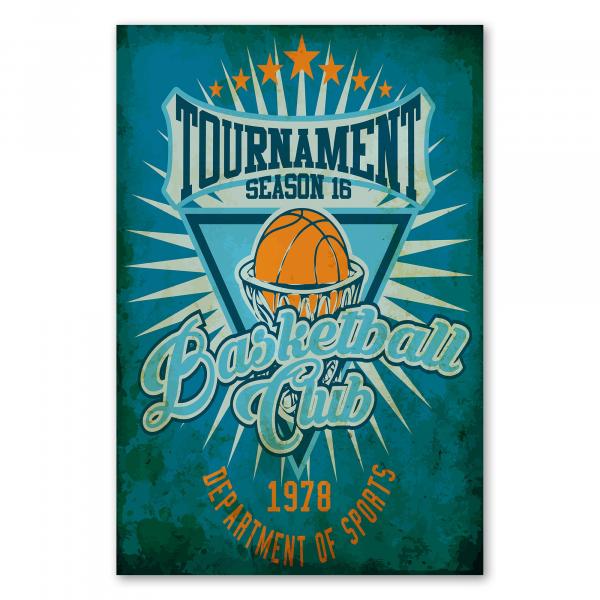 Ein Basketballkorb mit Ball und dem Schriftzug "Tournament Season 16 Basketball Club" im Retro-Design.