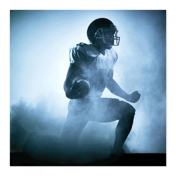 Silhouette: American Football Spieler, Nebel, Ball, dramatisch.