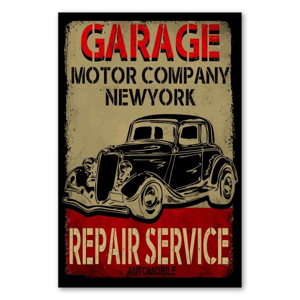 Ein schwarzes Oldtimer-Auto vor einem Werkstatt-Hintergrund. "Garage New York" steht daneben.