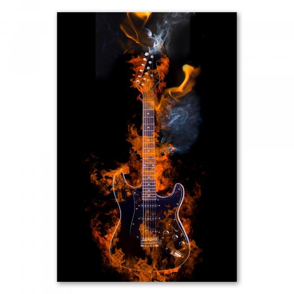 E-Gitarre in Flammen, Rauch steigt auf, symbolisiert Energie der Rockmusik.