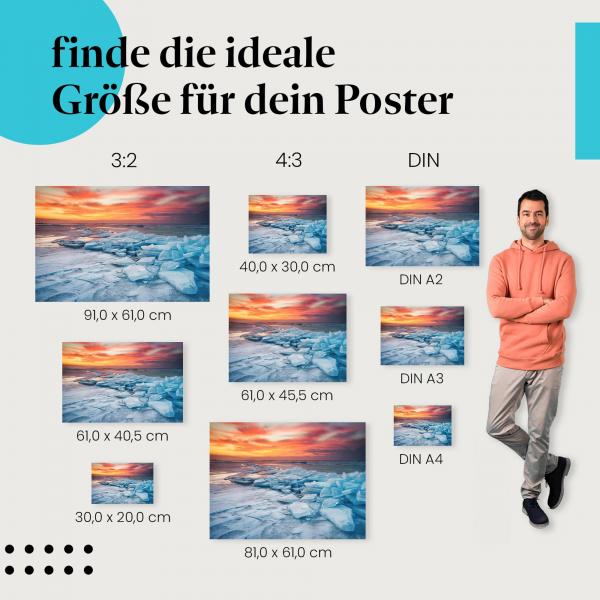 Entdecke die passende Postergröße: Eislandschaft: Eisblöcke am See, magisches Licht.