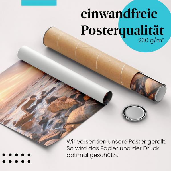 Gerolltes Poster "Felsküste" - Küstenlandschaft, sicher verpackt.