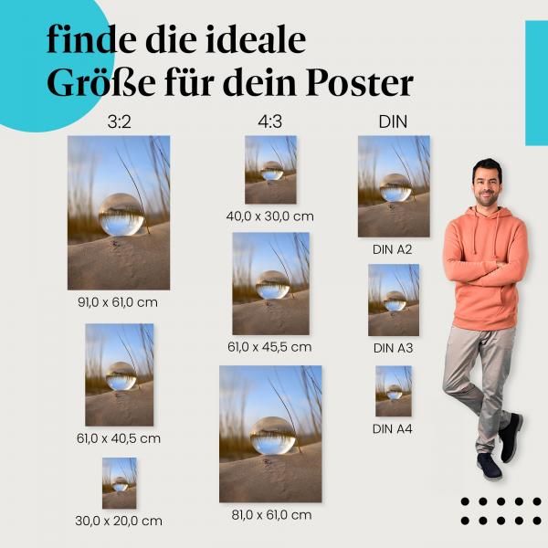 Glaskugel, Poster: Strand, Dünen, Gräser, surreal.