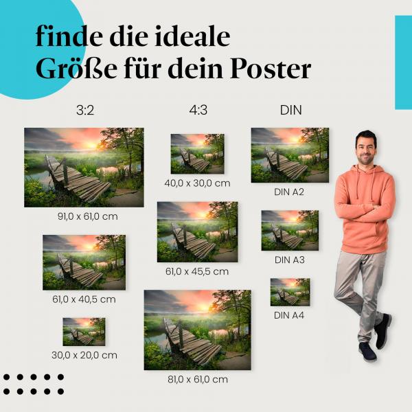 Finde die ideale Postergröße: Holzbrücke, Fluss, Sonnenaufgang, sanftes Licht.