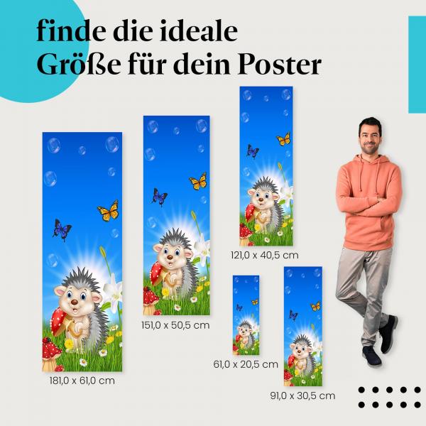 Wähle die ideale Postergröße: Ein niedlicher Cartoon-Igel mit Pilz auf einer Wiese - fröhliche Stimmung für dein Kinderzimmer.