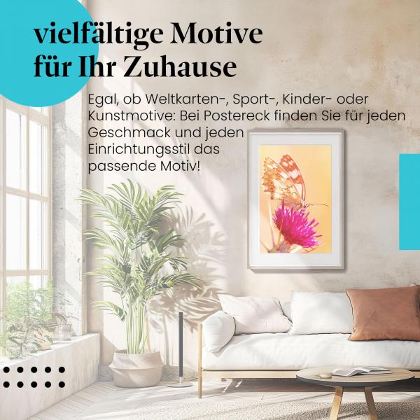 Dieses Leinwandbild mit dem Schmetterling und der Blüte bringt die Schönheit der Natur in Ihr Zuhause.