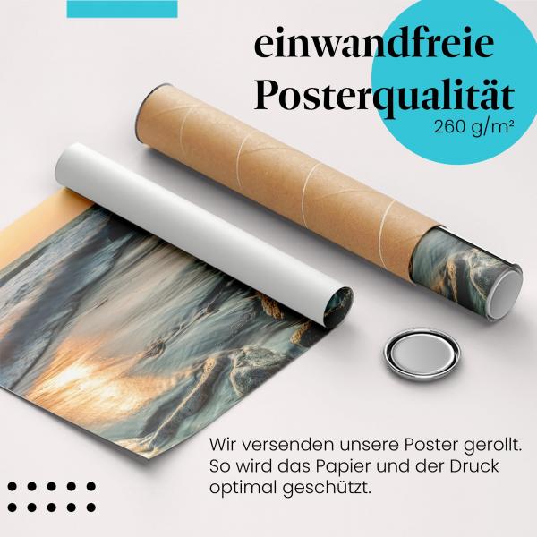 Gerolltes Poster "Sonnenaufgang Strand". Strand & Meer, sicher verpackt.