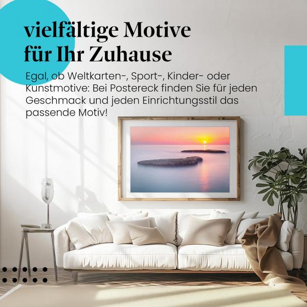 Dieses Leinwandbild mit dem Sonnenuntergang am Meer ist ein Hingucker und versprüht Ruhe und Romantik.