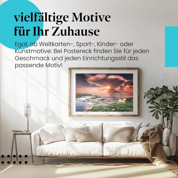 Dieses Leinwandbild mit dem Sonnenuntergang am Meer bringt Urlaubsfeeling und Romantik in Ihr Zuhause.