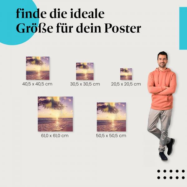 Sonnenuntergang, Poster: Meer, Palmenwedel, goldener Sand, Traumstrand.