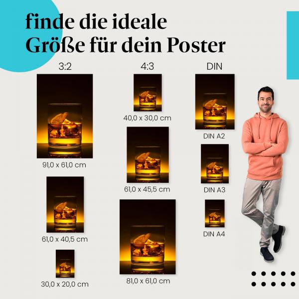 Finde die ideale Postergröße: Whiskey, Eis, Zitrone, warmes Licht.